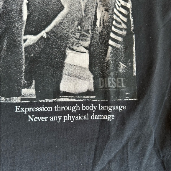 Diesel means Tee medium. Clean. - Picture 3 of 7